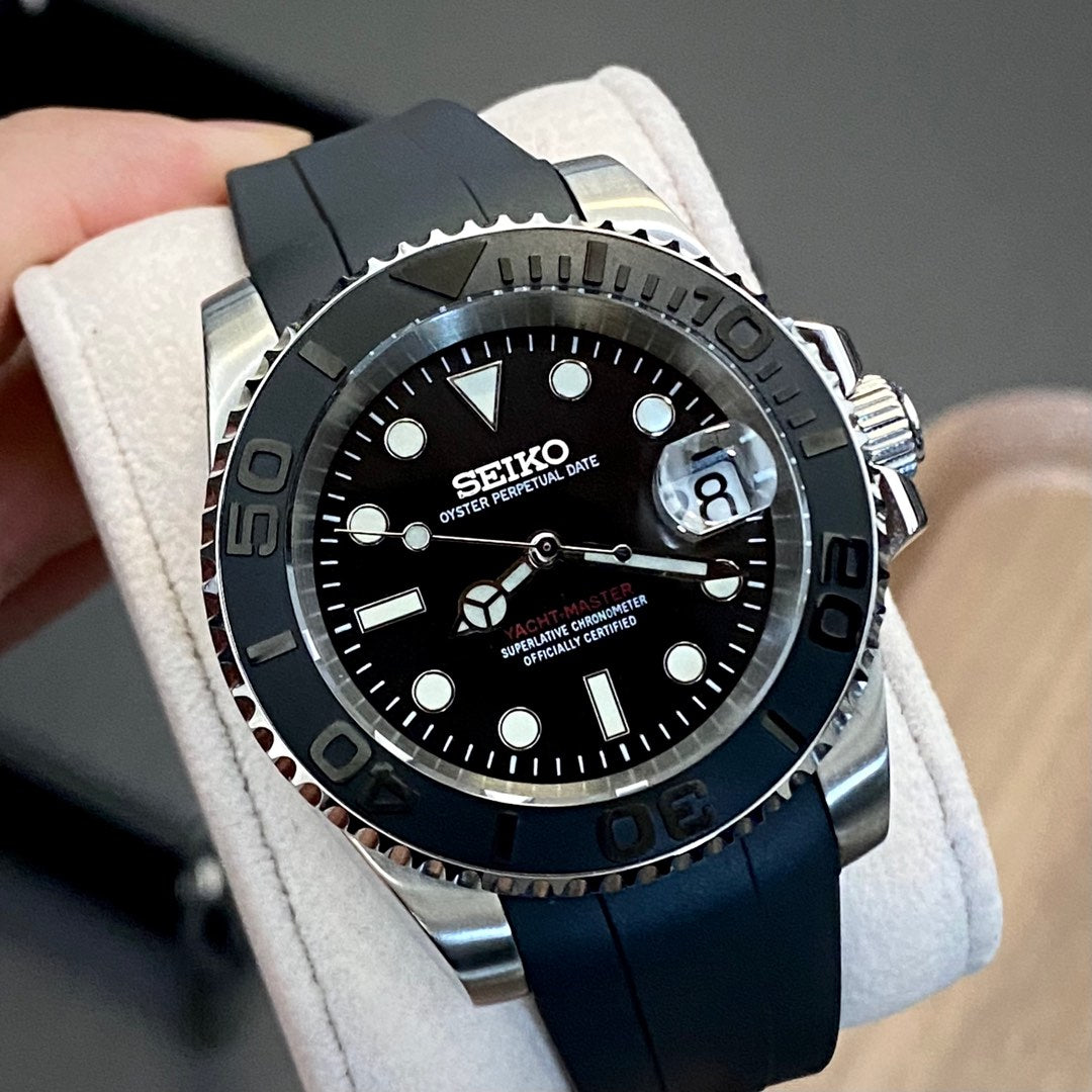 SEIKOYACHT BLACK (RUBBER STRAP) MEN'S WATCH